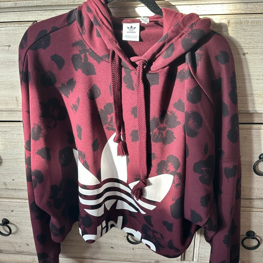 Baggy crop Adidas sweater